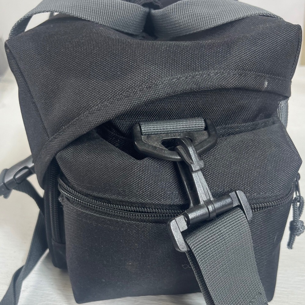 Canon Camera Bag Unisex OS Black Canvas Messenger Shoulder Strap Padded - Picture 4 of 10